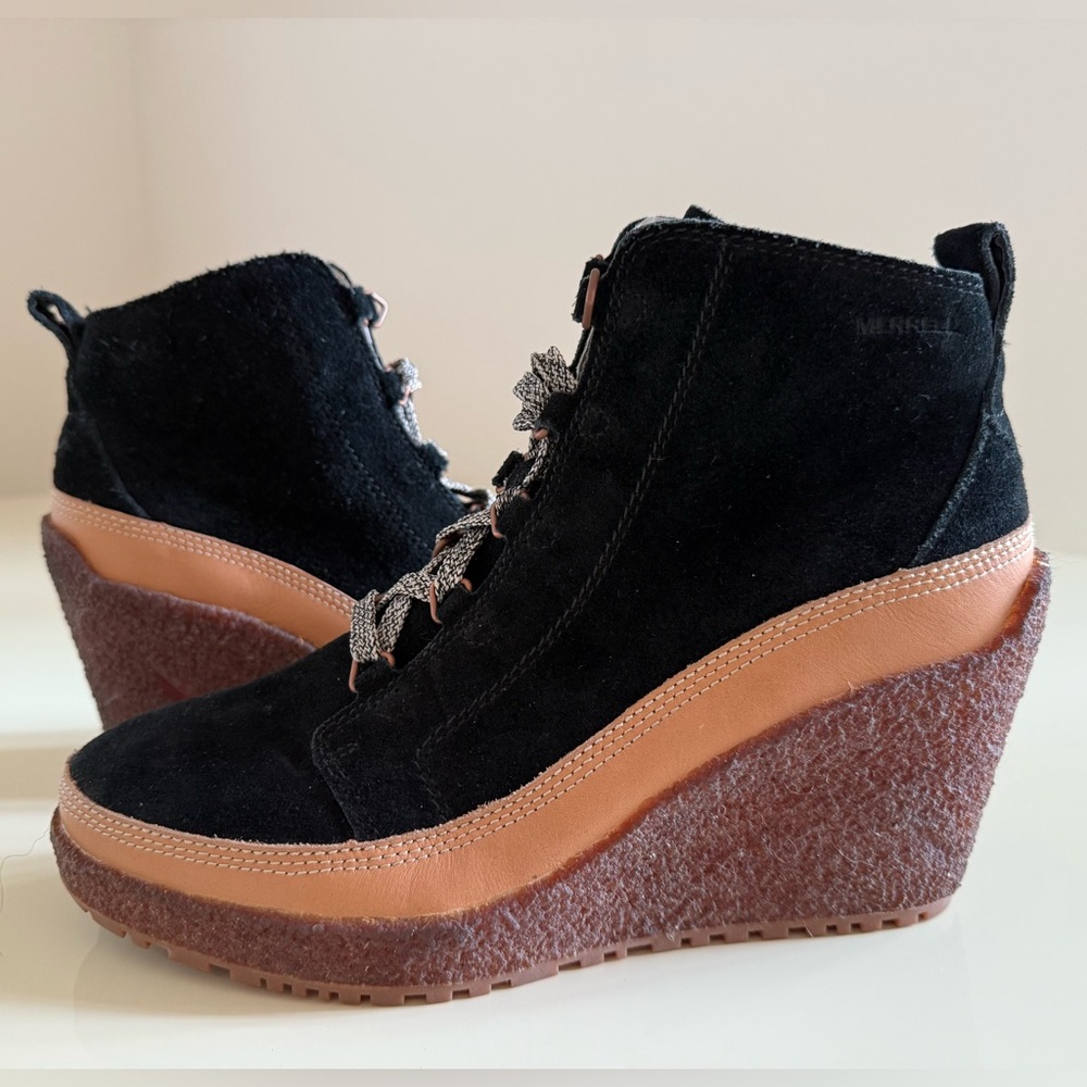 Merrell Women's Black Suede Tremblant Wedge heel Lace Up Bootie Size 9 EUC
